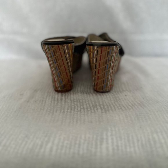 Get more beauty, women’s multicolored woven wedge sandal, size 4 1/2 - Picture 4 of 5